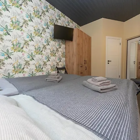 Hotel apartamentowy On Zoloti Vorota *